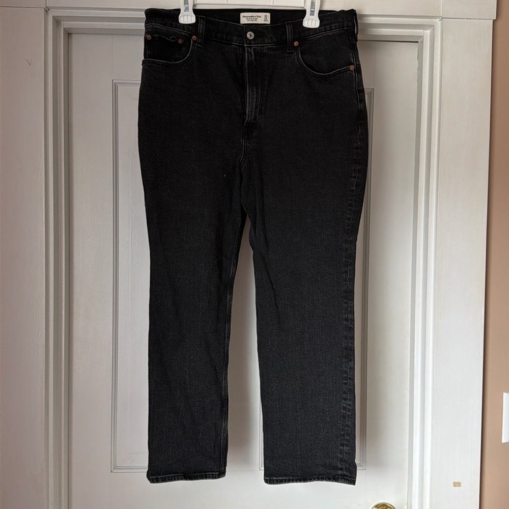 Abercrombie curve love the ankle straight super high rise